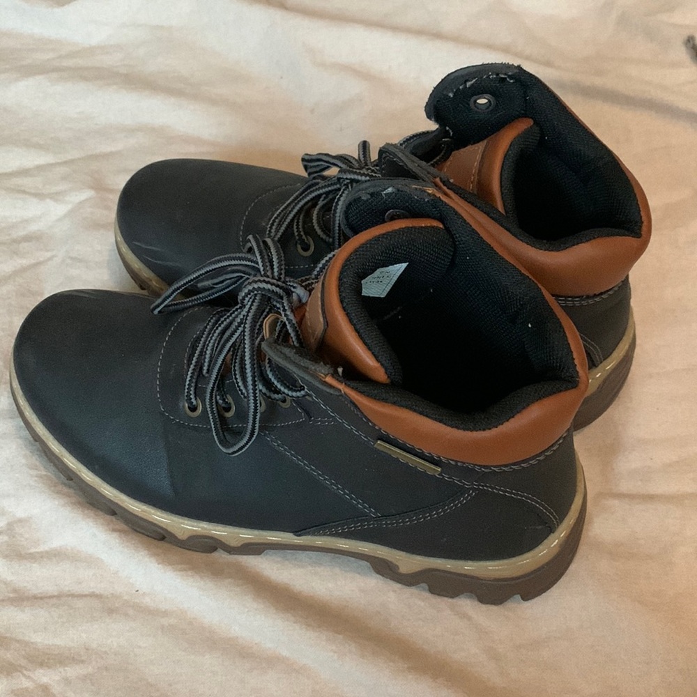 Hiking boots! Size 7 womens
